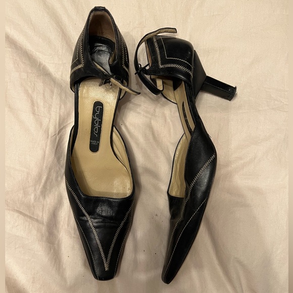 Byblos Pointed Toe Mules! - Picture 2 of 3